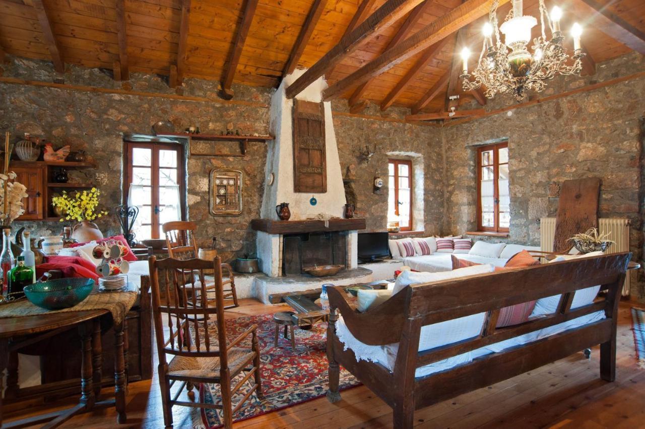 Mariolata Stone House Villa Lílaia Buitenkant foto