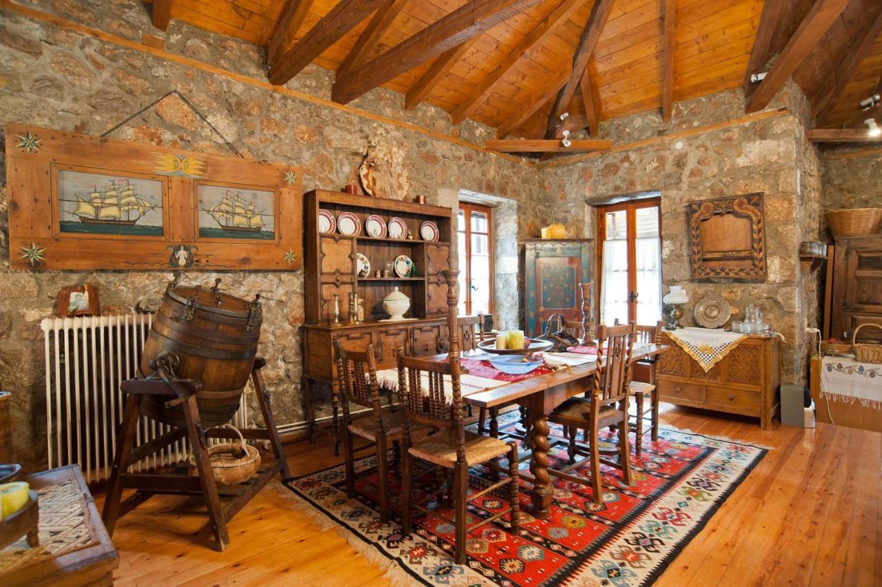 Mariolata Stone House Villa Lílaia Buitenkant foto
