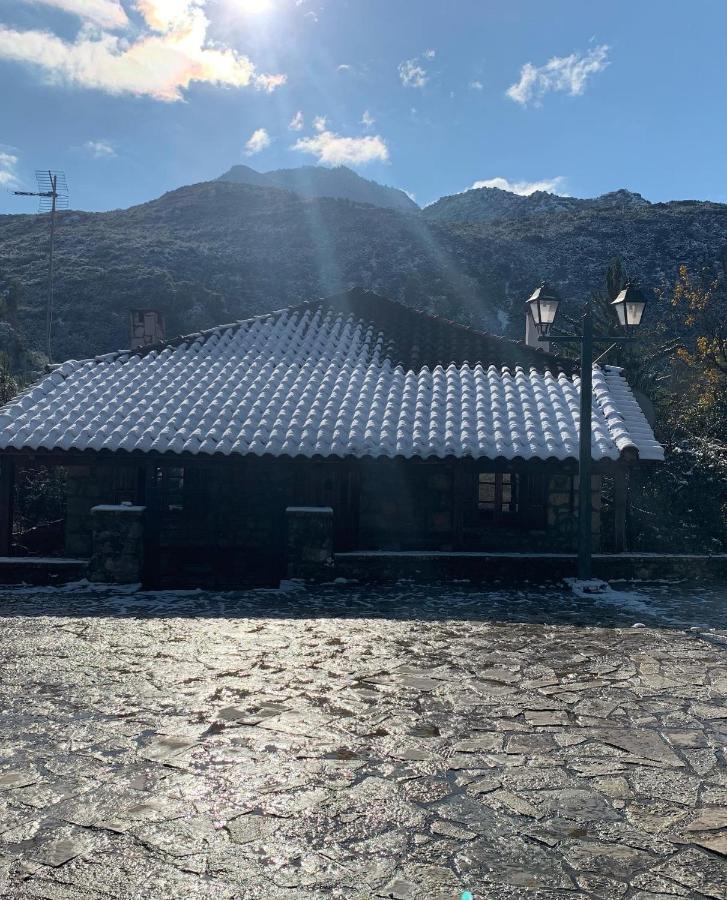 Mariolata Stone House Villa Lílaia Buitenkant foto