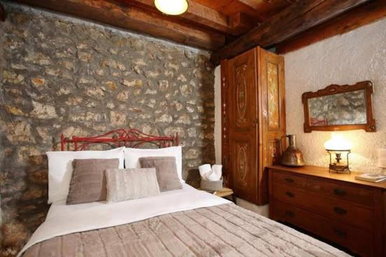 Mariolata Stone House Villa Lílaia Buitenkant foto